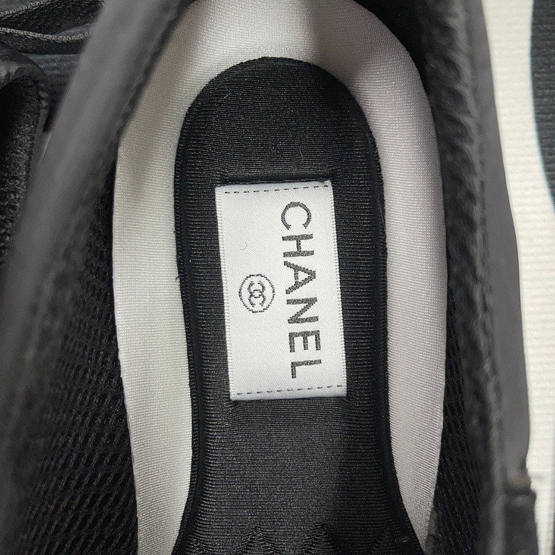 CNL Sneakers