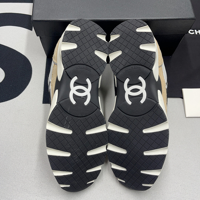 CNL Sneakers