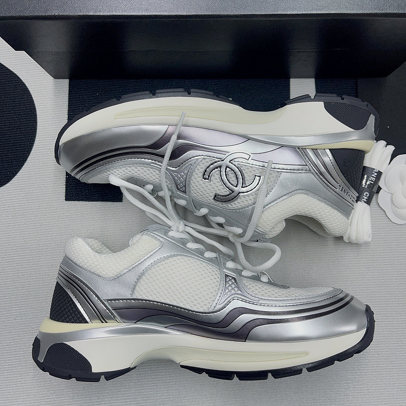 CNL Sneakers