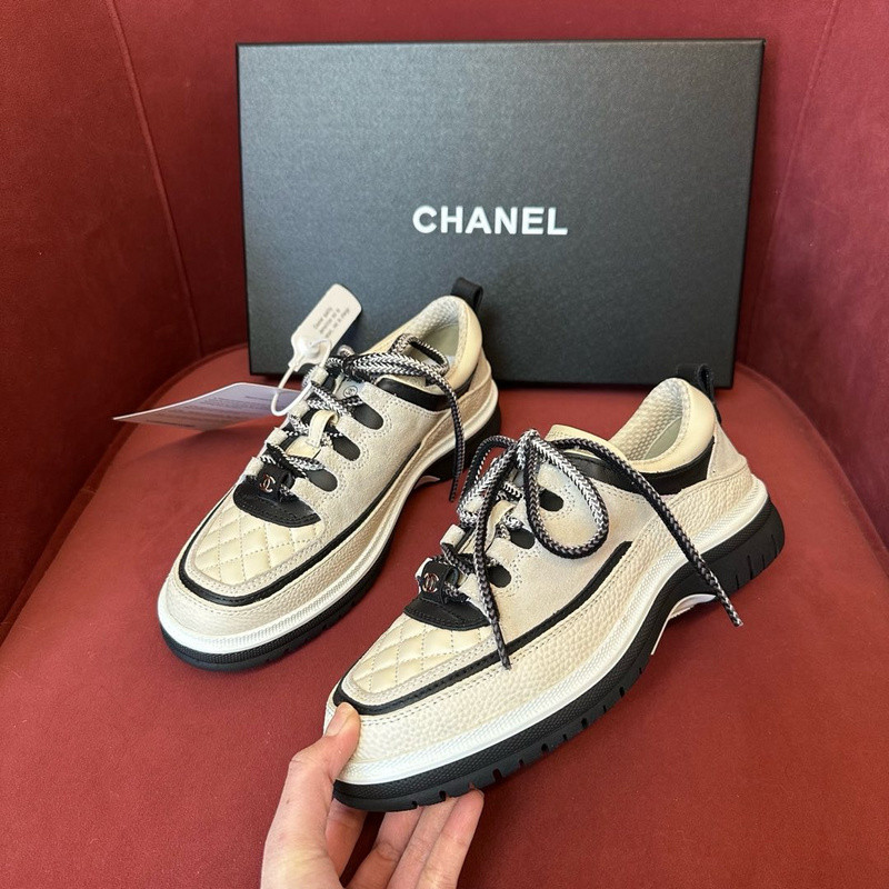 CNL Sneakers