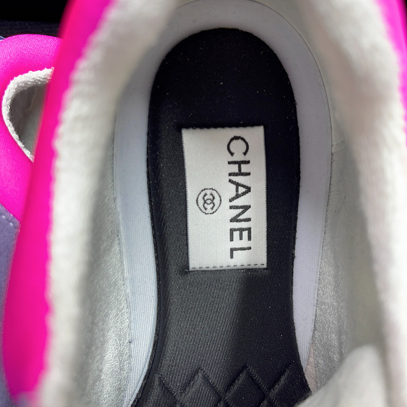 CNL Sneakers