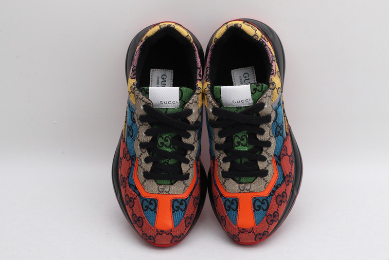 GC Sneakers