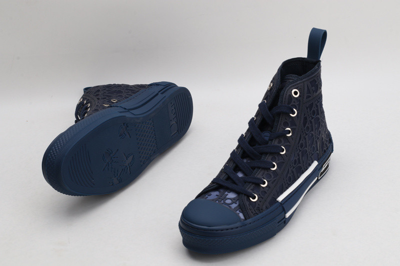 DR B23 High Top Sneaker
