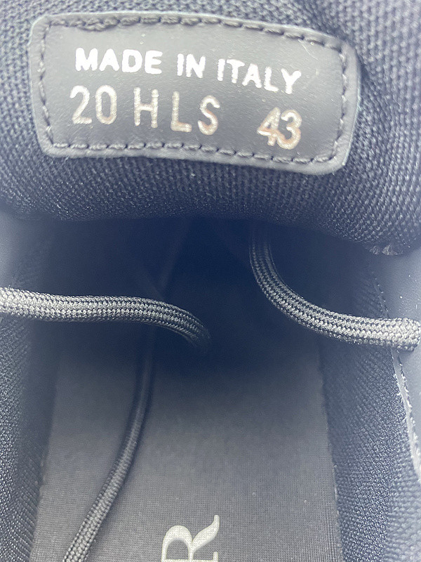 DR B22 Sneaker