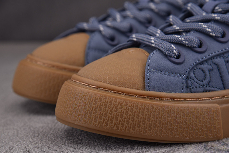 DR B33 Sneaker