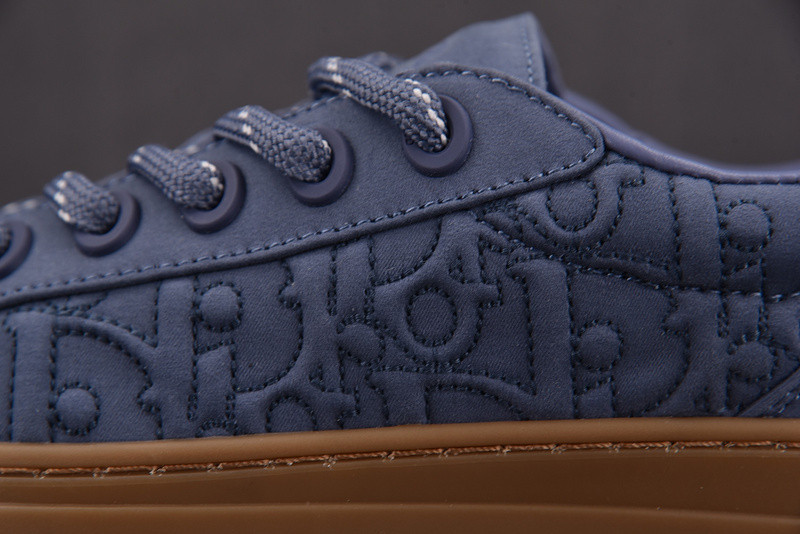DR B33 Sneaker