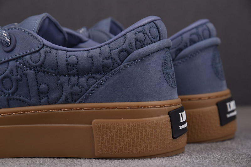 DR B33 Sneaker