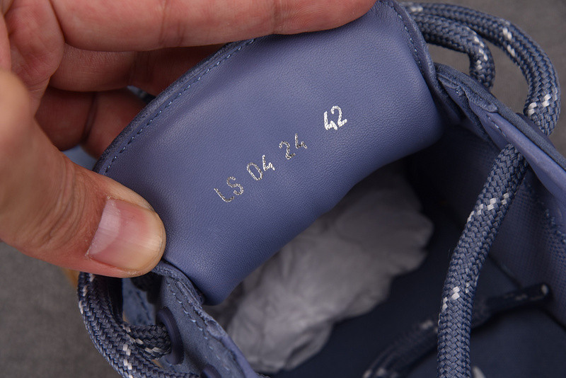 DR B33 Sneaker