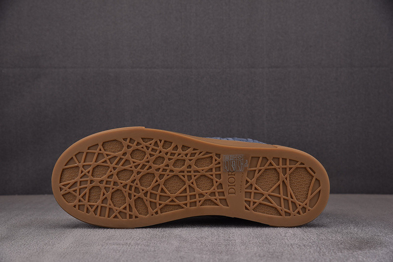 DR B33 Sneaker