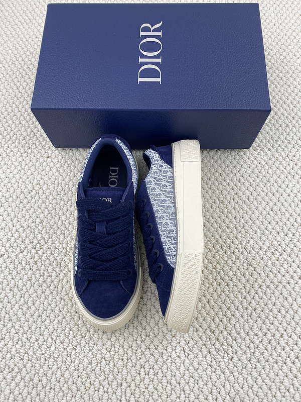 DR B33 Sneaker