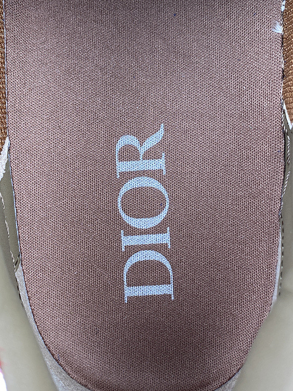 DR B33 Sneaker