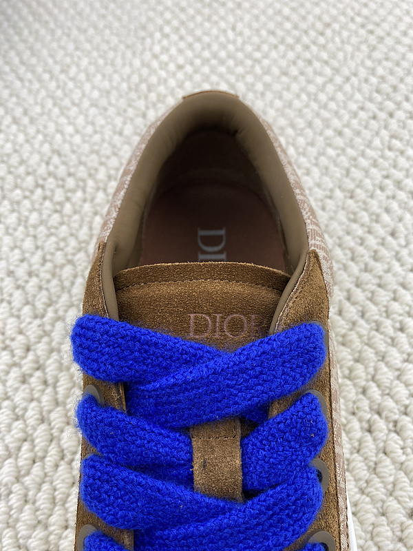 DR B33 Sneaker