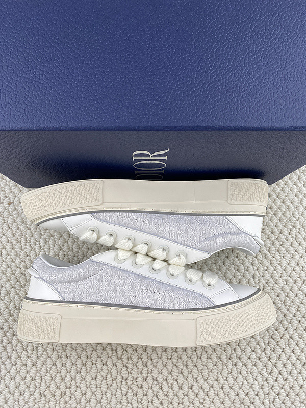 DR B33 Sneaker