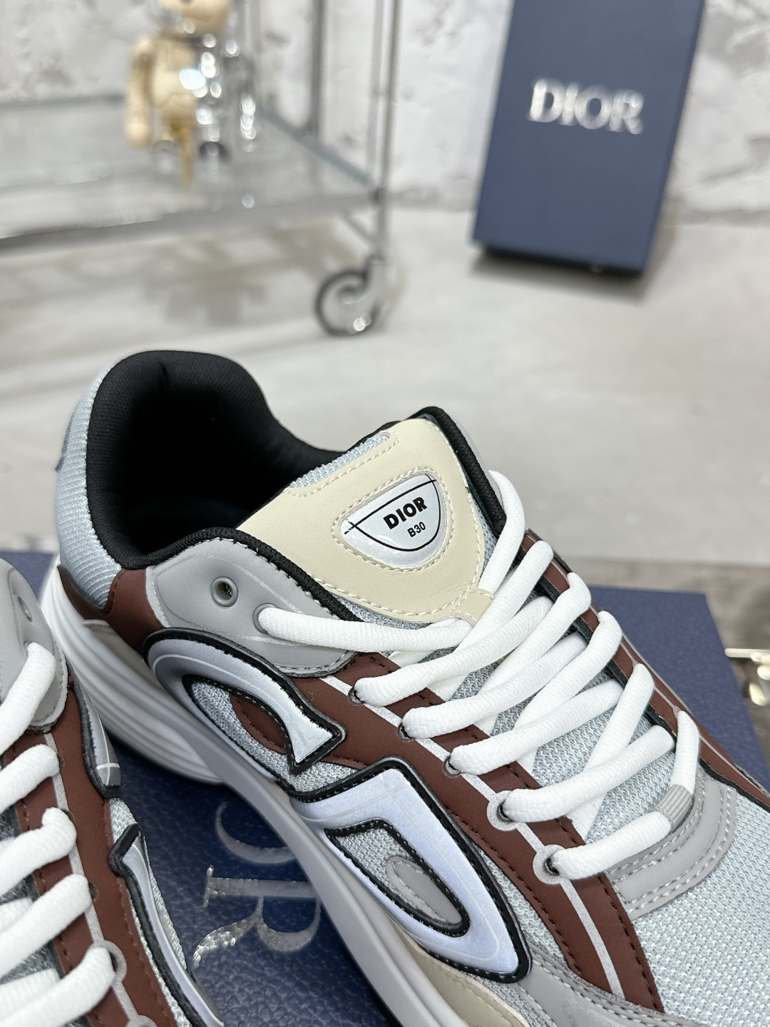DR B30 Sneaker