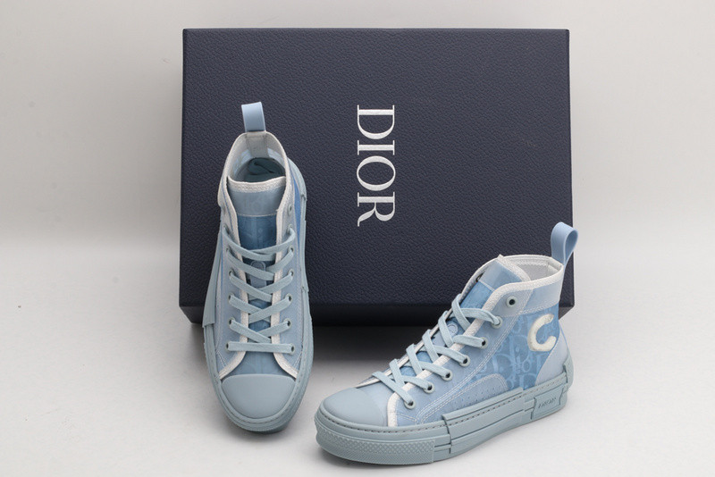 DR B23 High Top Sneaker