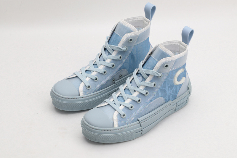 DR B23 High Top Sneaker