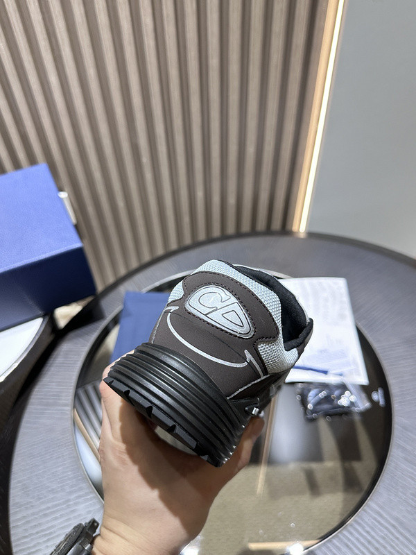 DR B30 Sneaker