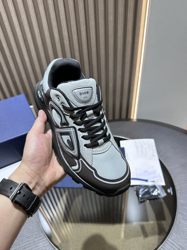 DR B30 Sneaker