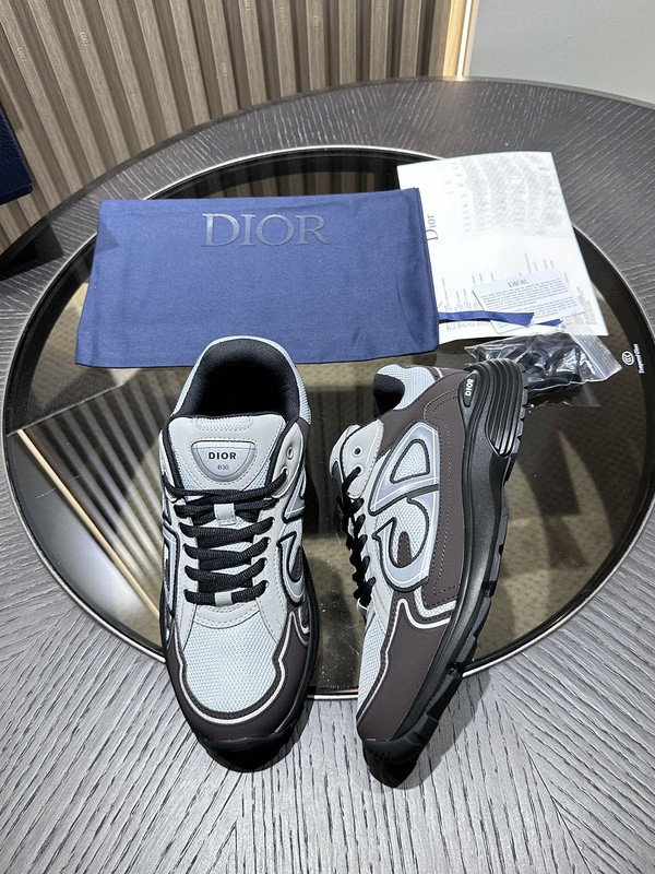 DR B30 Sneaker