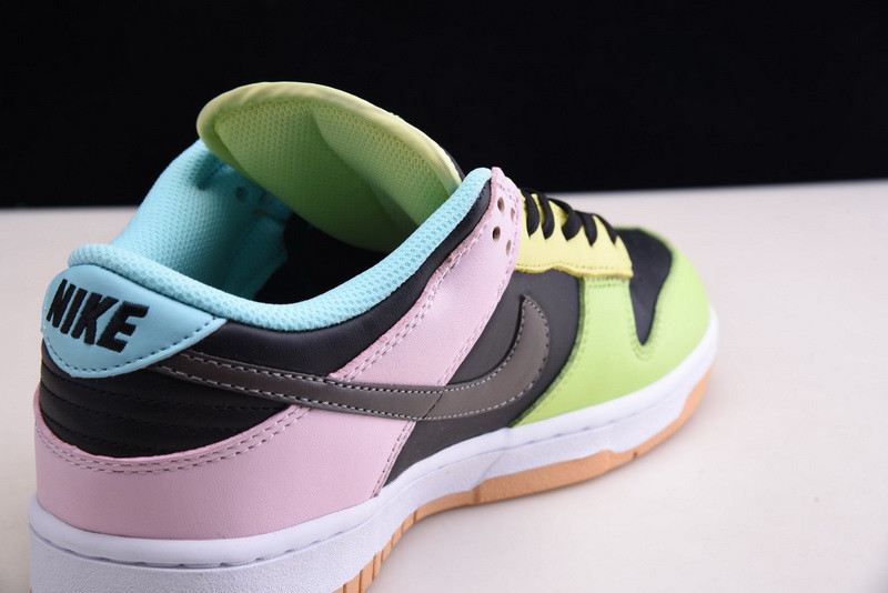 NIke Dunk Low SE 