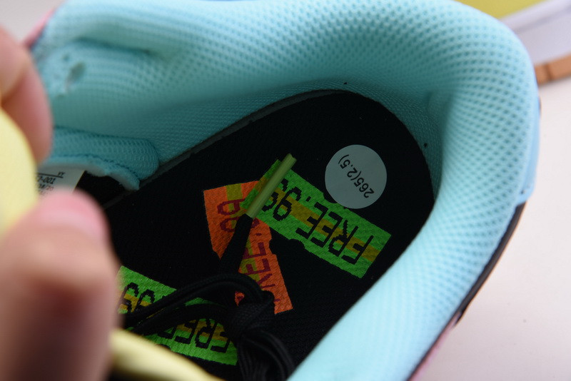 NIke Dunk Low SE 