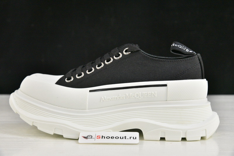 MQ Sneakers