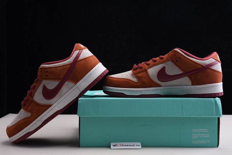 Dunk Low Pro SB 