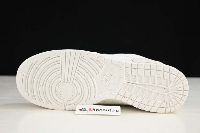 Nike Dunk Low Disrupt 2 “Pale Ivory” DH4402-100