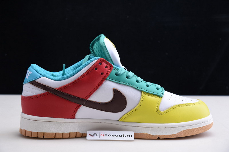 NIke Dunk Low SE 