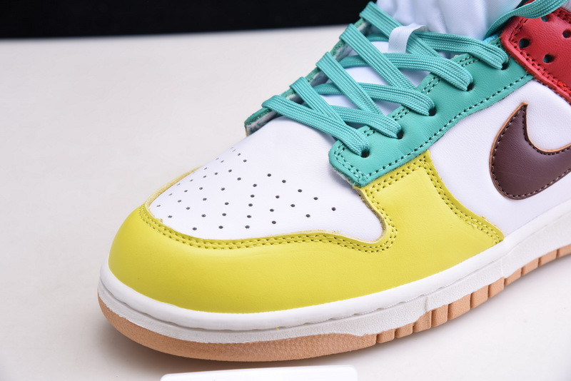 NIke Dunk Low SE 