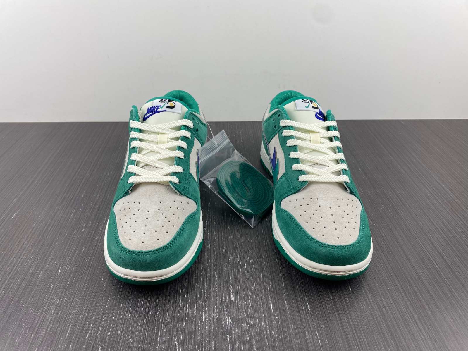 Nike Dunk Low SE “85” DO9457-101