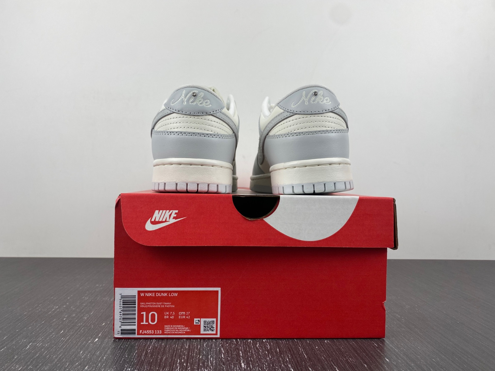 Nike Dunk Low WMNS “Needlework” FJ4553-133