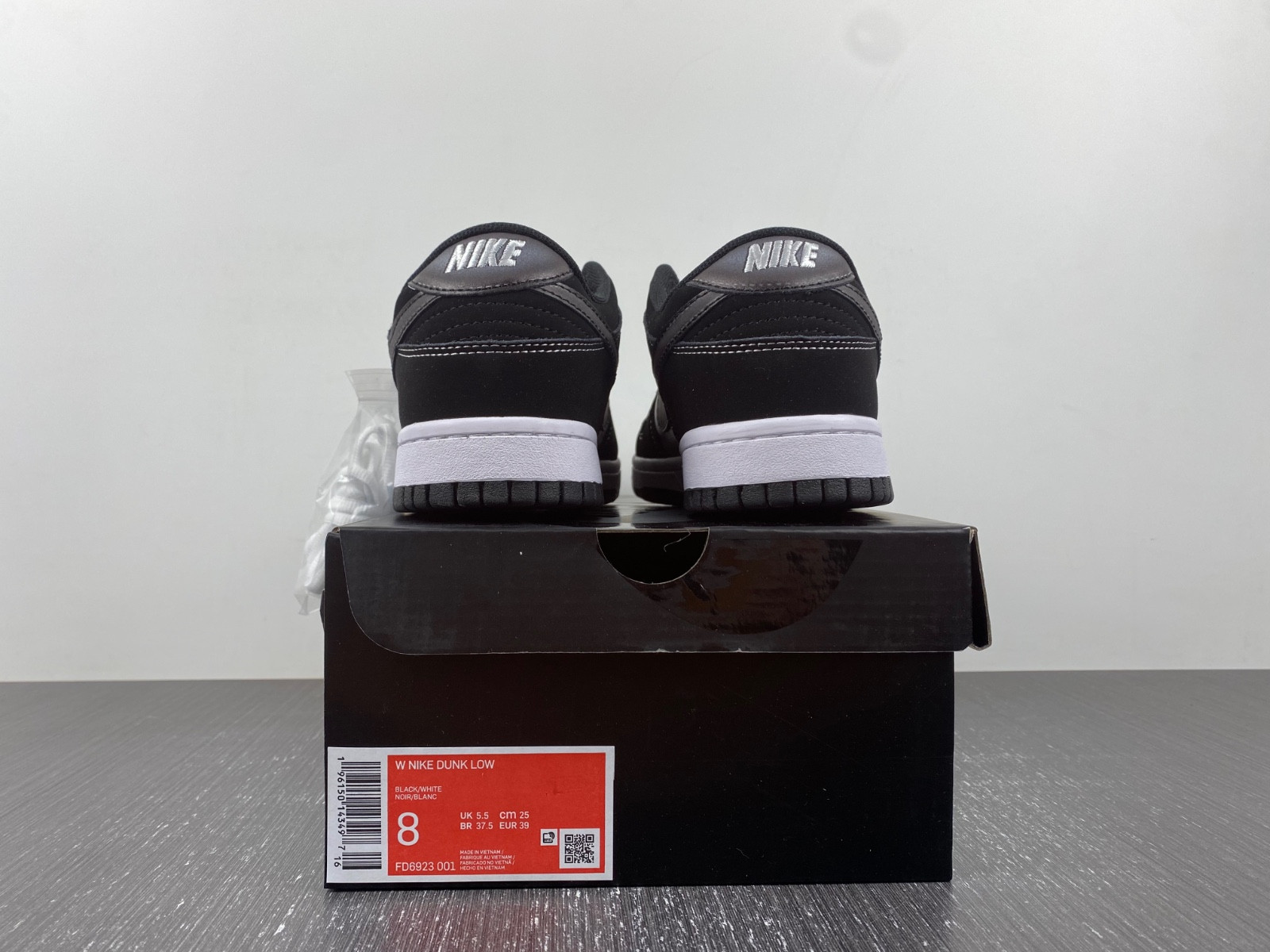 Nike Dunk Low “Airbrush ” FD6923-001