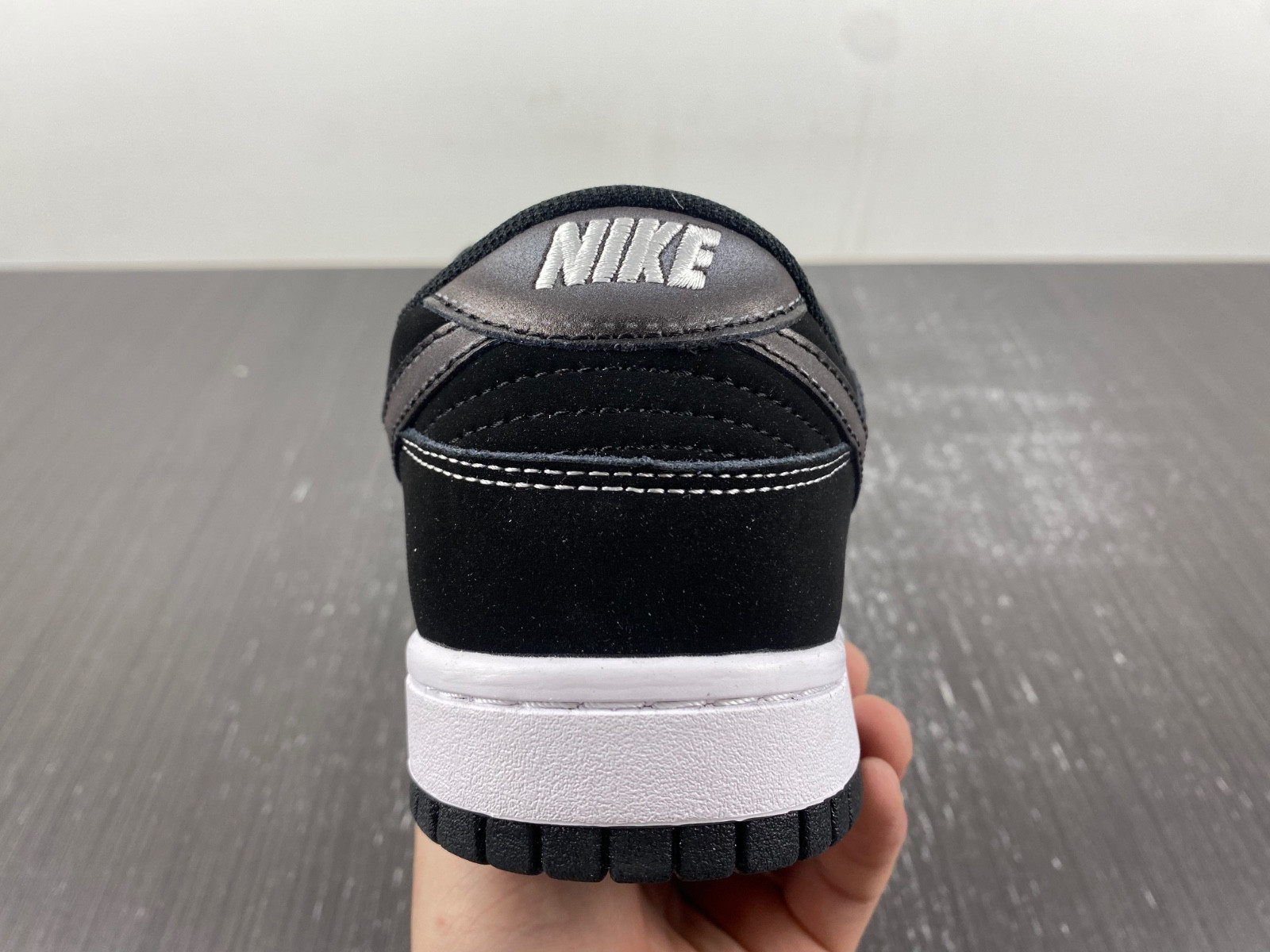 Nike Dunk Low “Airbrush ” FD6923-001