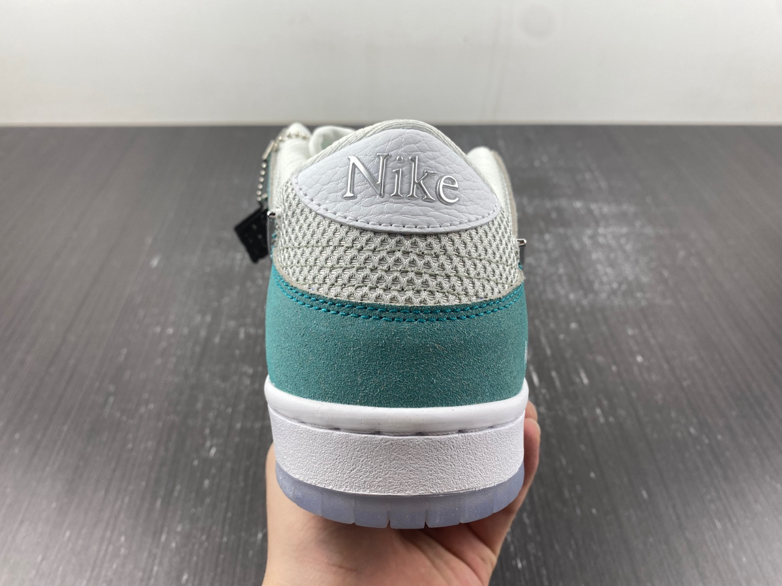 Dunk Low FD2562-400