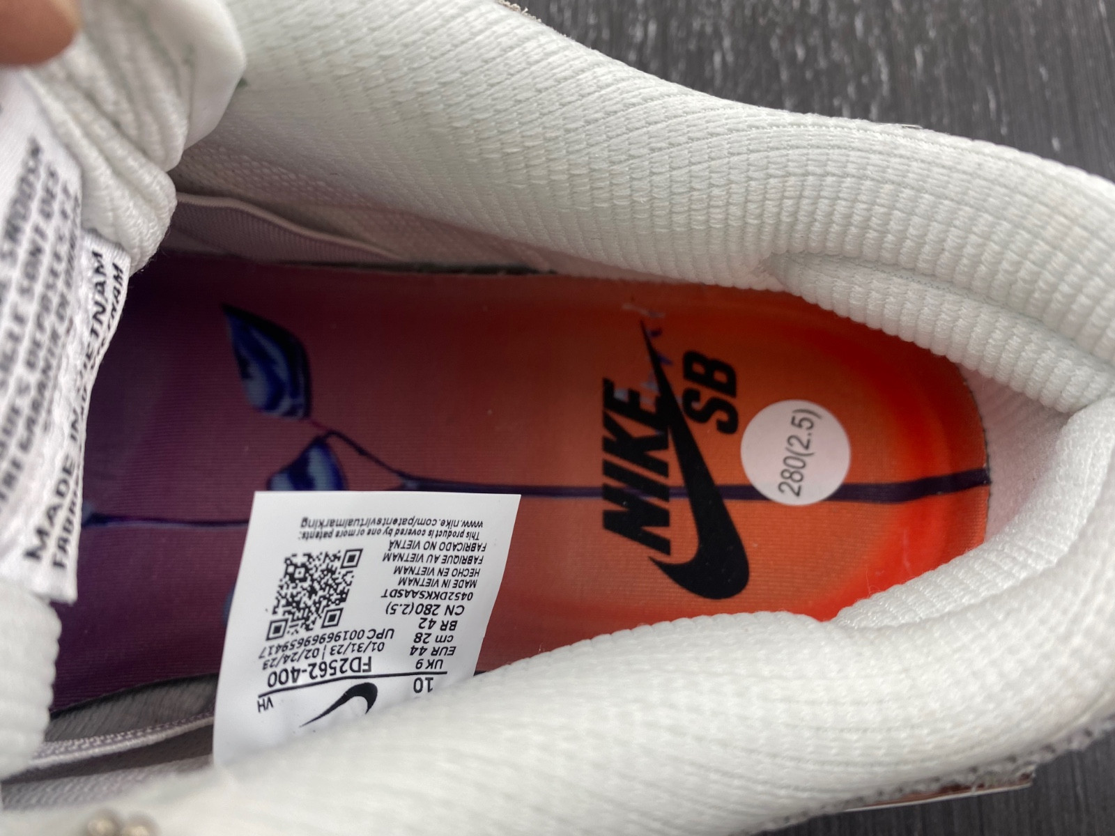 Dunk Low FD2562-400