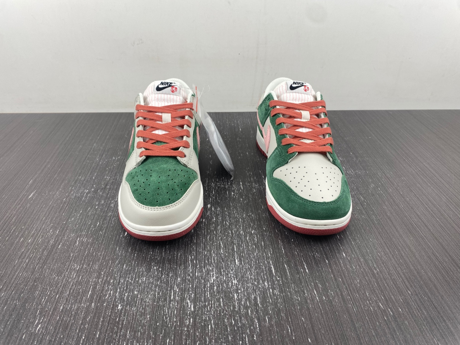 Nike SB Dunk Low FN8923-061