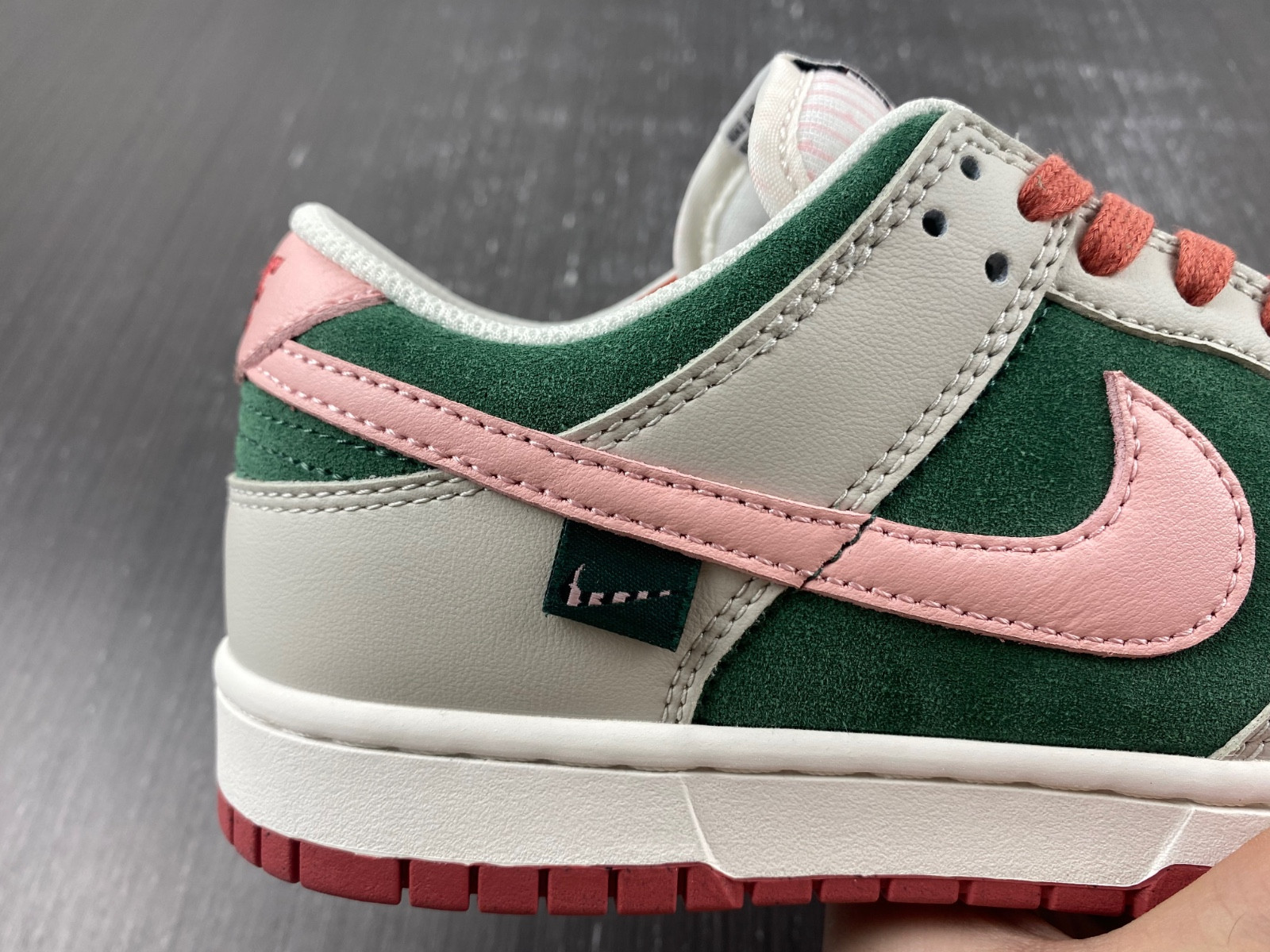Nike SB Dunk Low FN8923-061