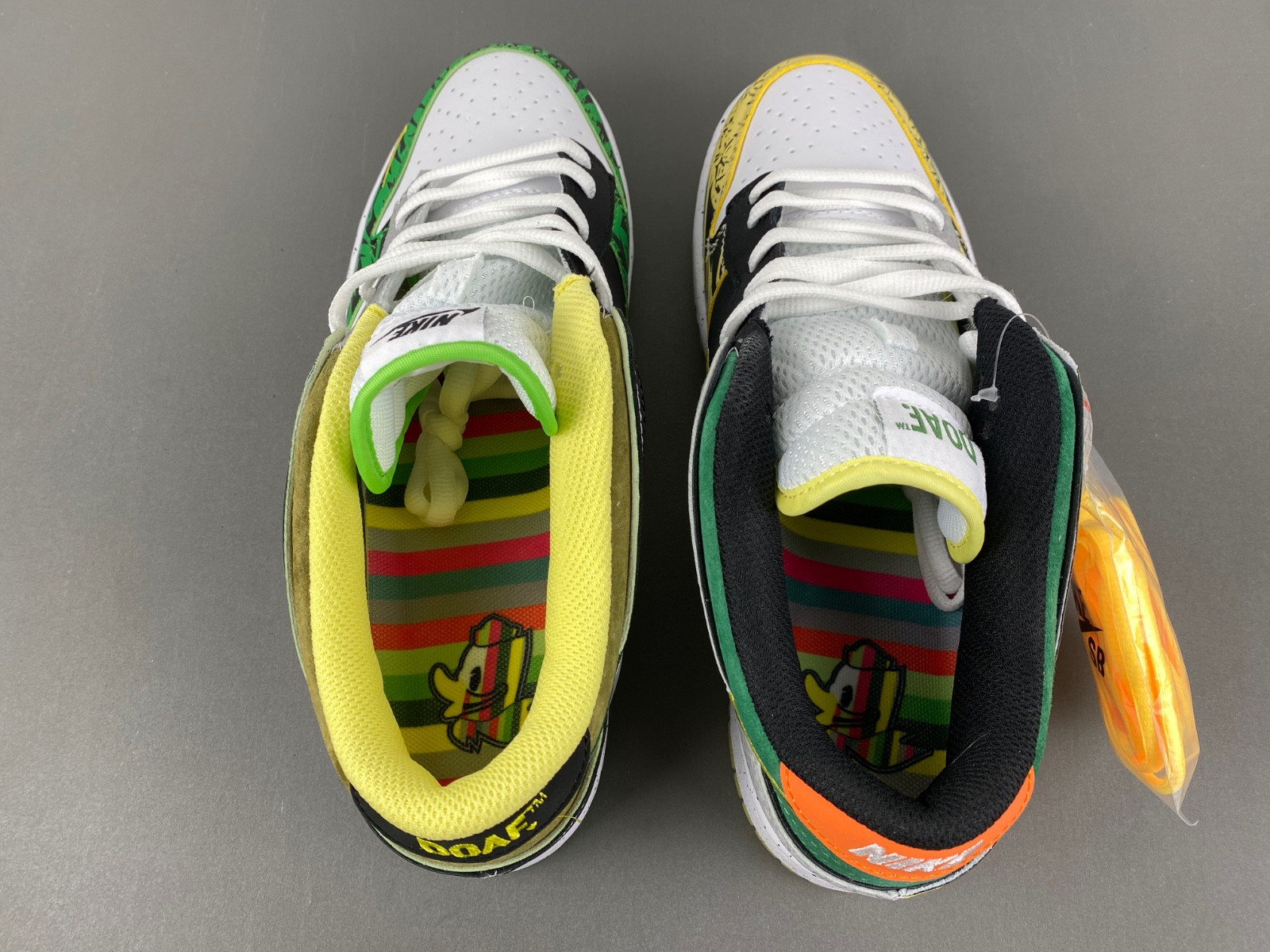 Division Street x Nike Dunk Low “What The Duck” (Away) HV1454-100