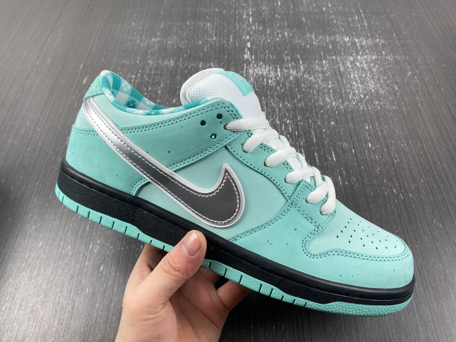 Nike SB Dunk Low BV1310-402