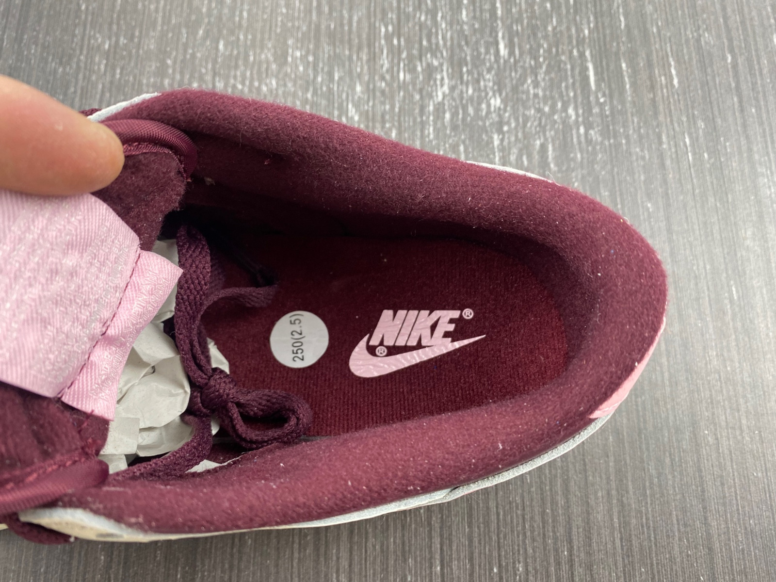Nike Dunk Low “Valentine’s Day” DR9705-100
