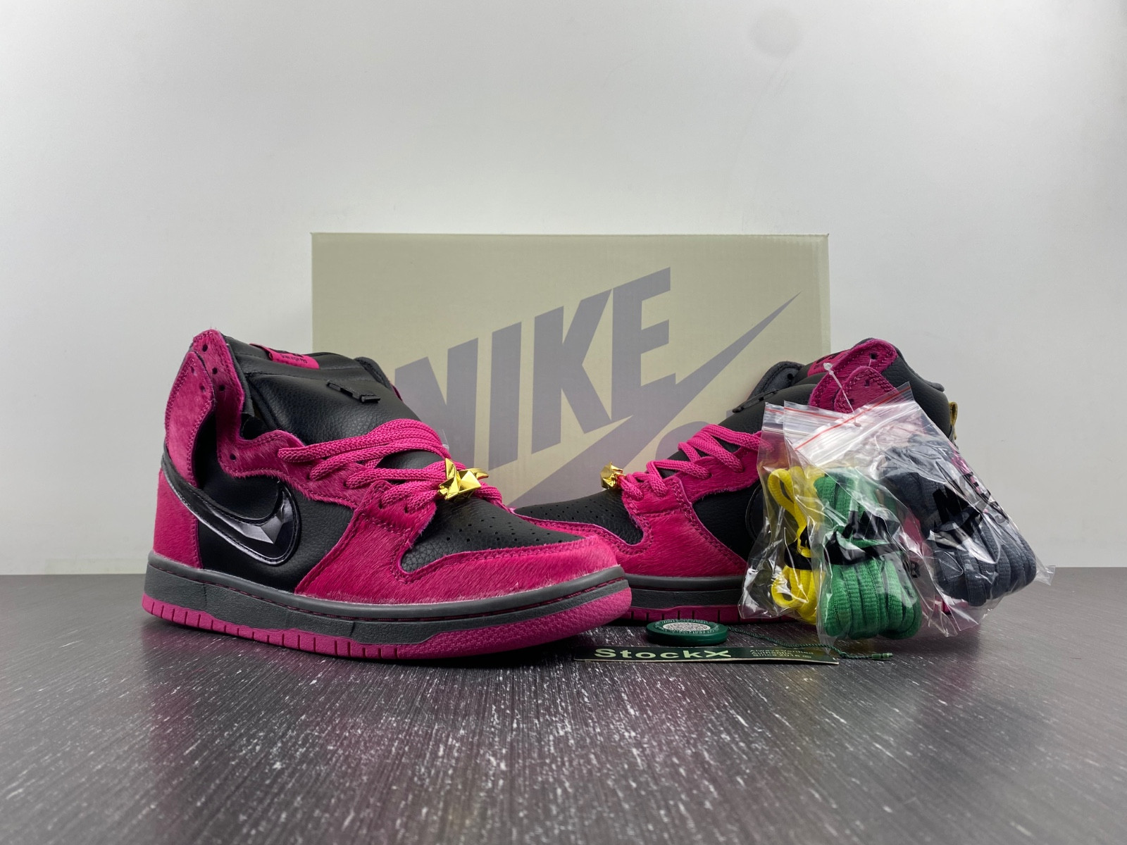 Run The Jewels x Nike SB Dunk High DX4356-600
