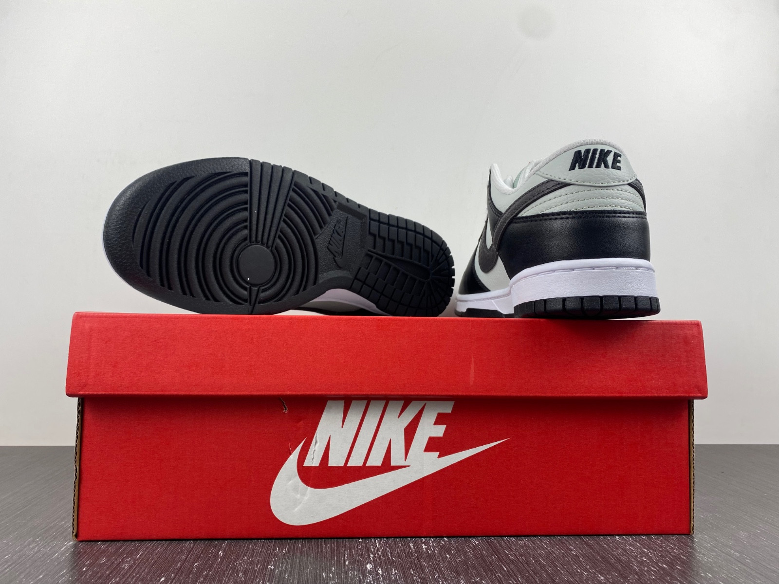 Nike Dunk Low FN7808-001