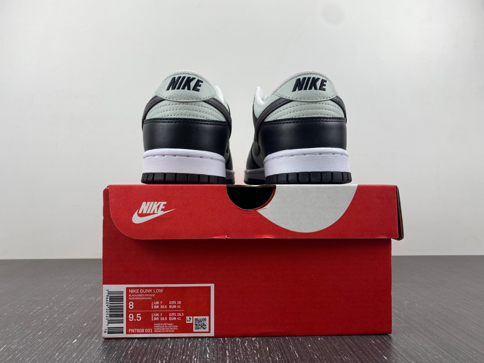 Nike Dunk Low FN7808-001