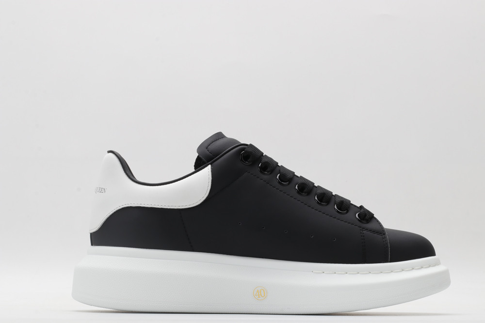 MQ Sneakers
