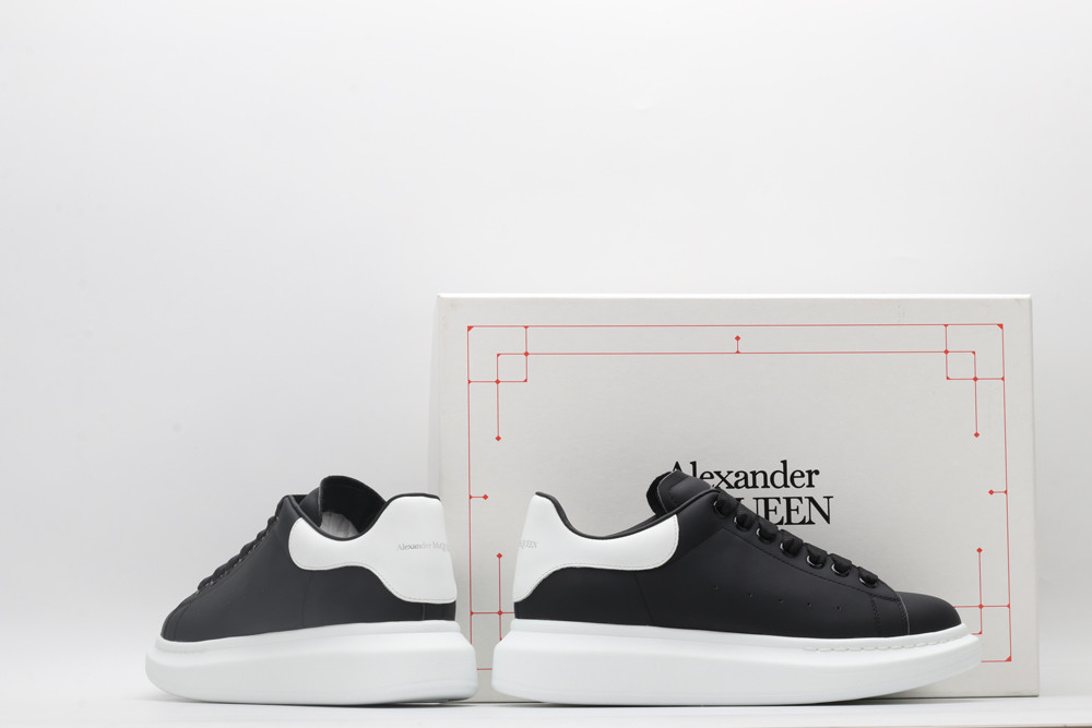 MQ Sneakers