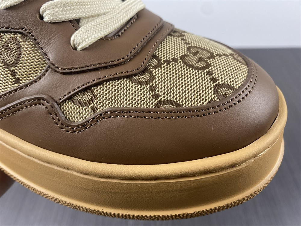 GC Sneakers