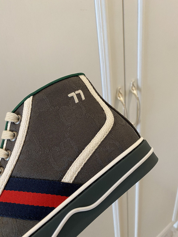 GC Sneakers