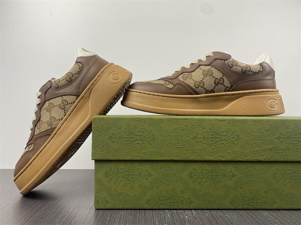 GC Sneakers