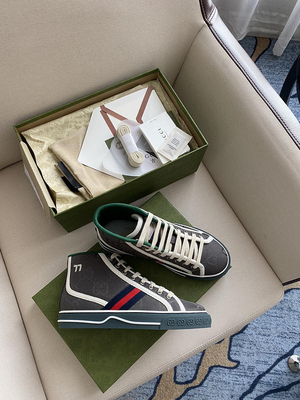 GC Sneakers
